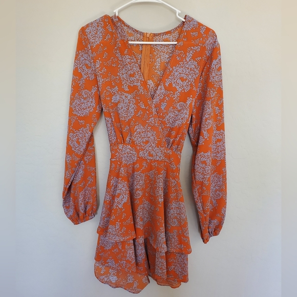 EUC-Orange and Blue Romper size Small - Picture 1 of 2